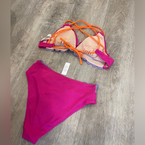 Bikini Set - Picture 2 of 2